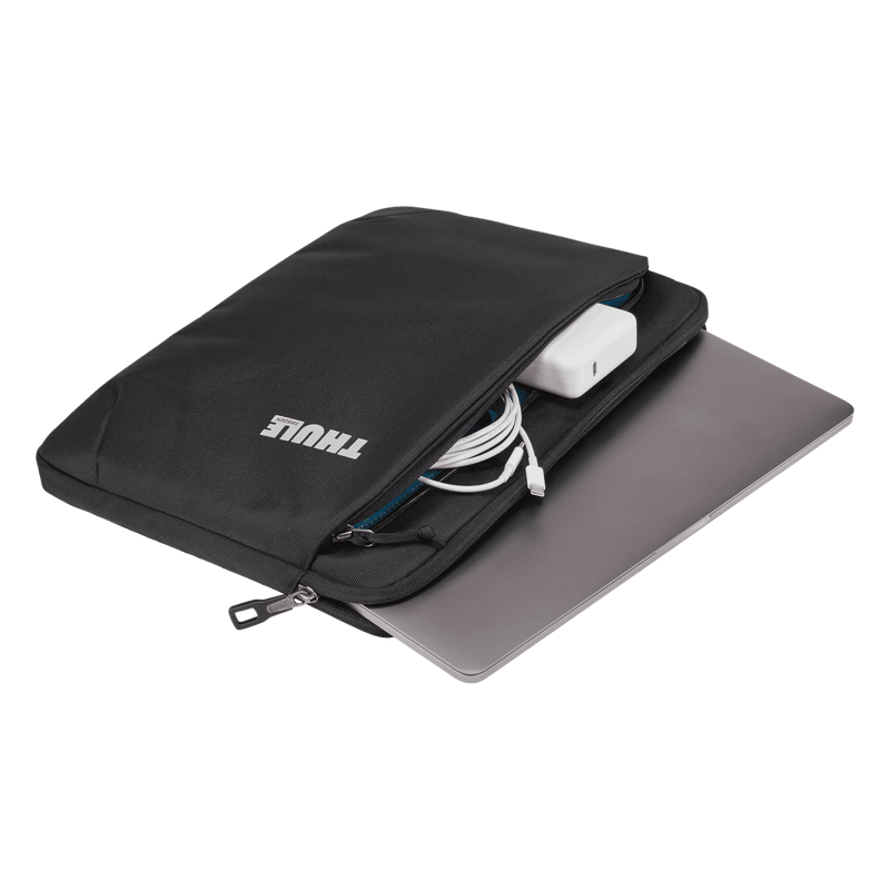 Thule Subterra sleeve MacBook® 16" black