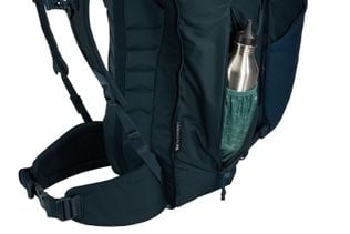 Thule Landmark 70L feature