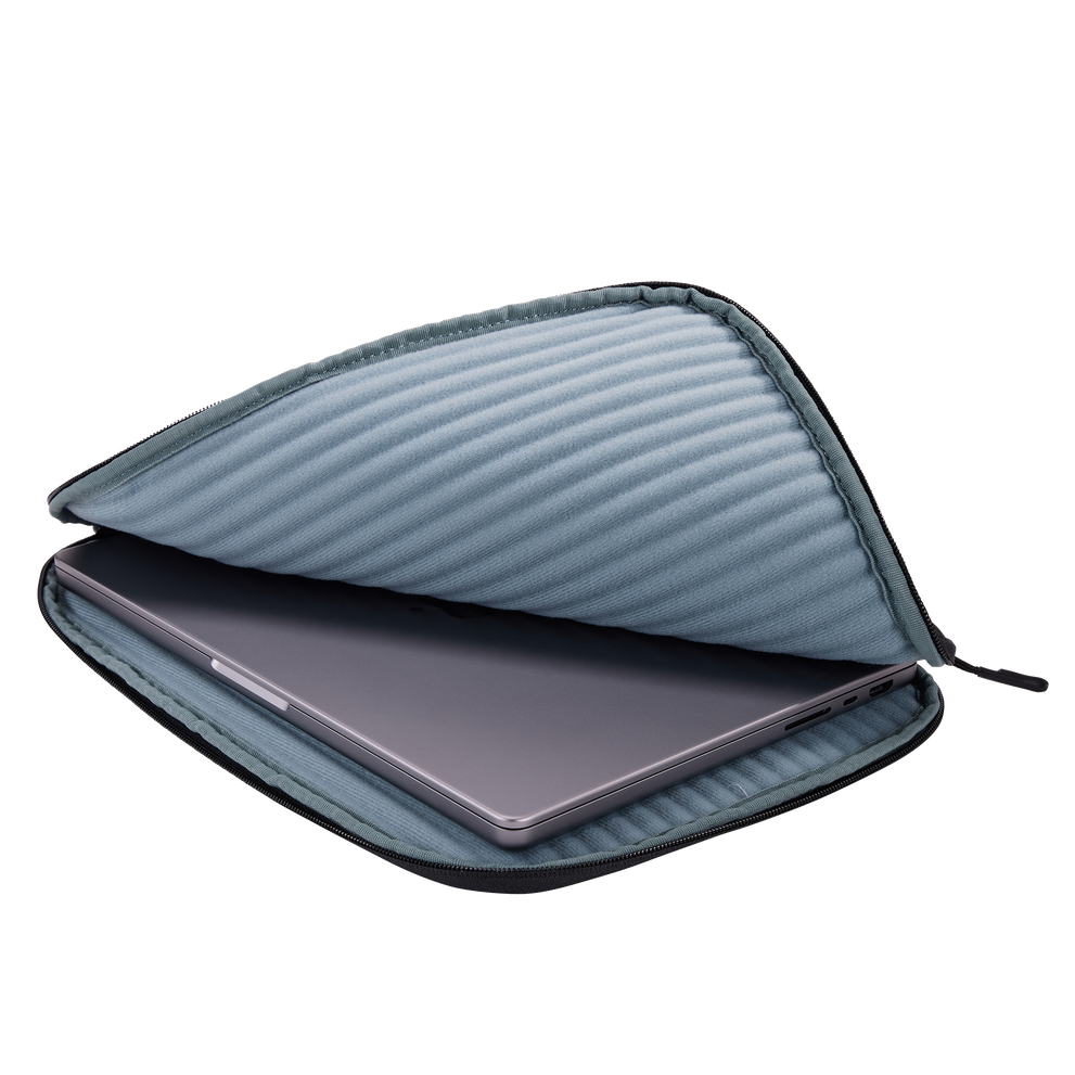 Thule Subterra 2 14'' MacBook sleeve black