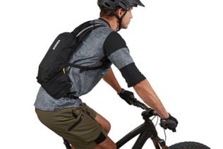 Thule Vital 3L Black 3204150
