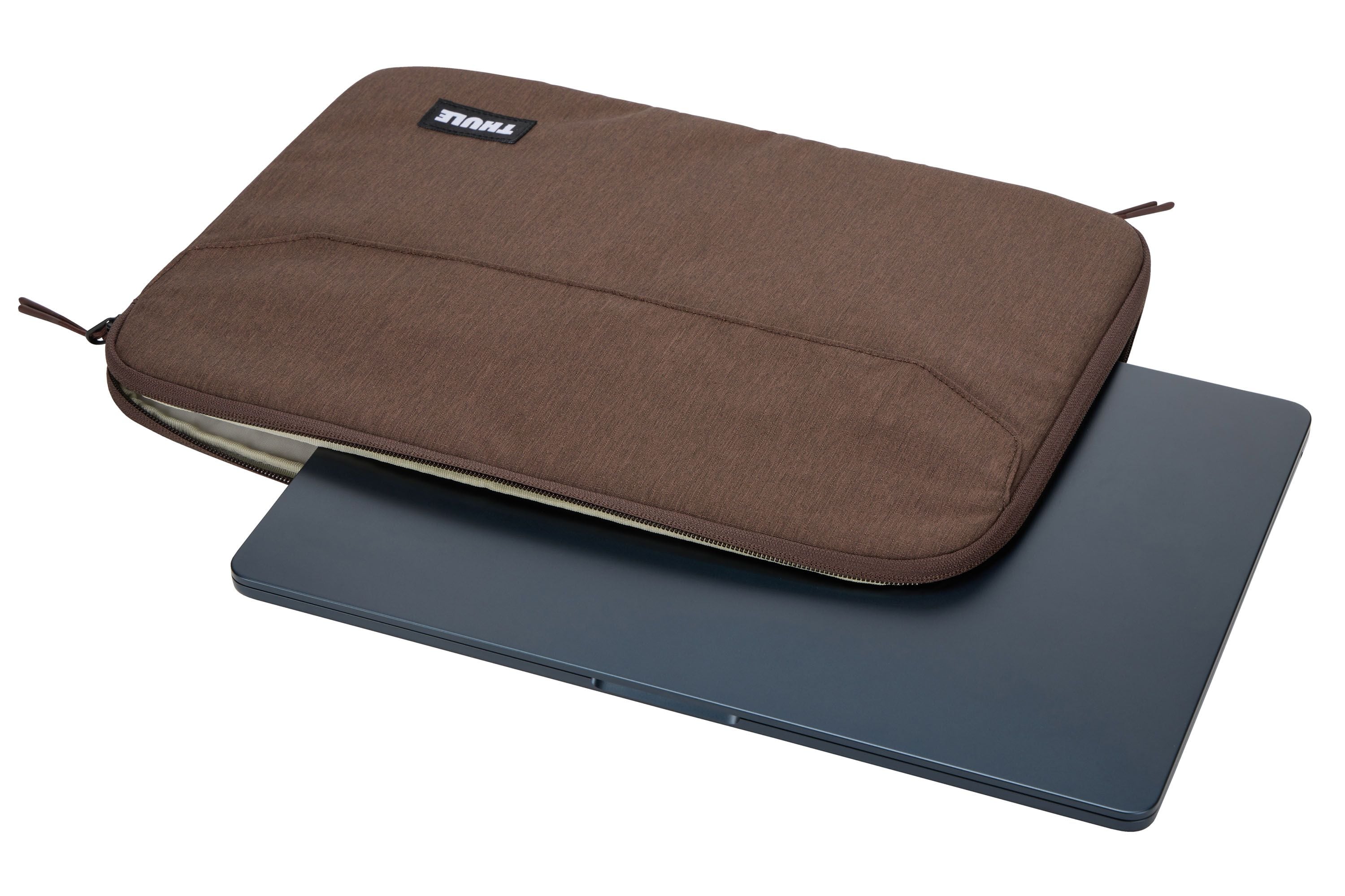Thule Lithos sleeve MacBook Air 15'' nuanced brown