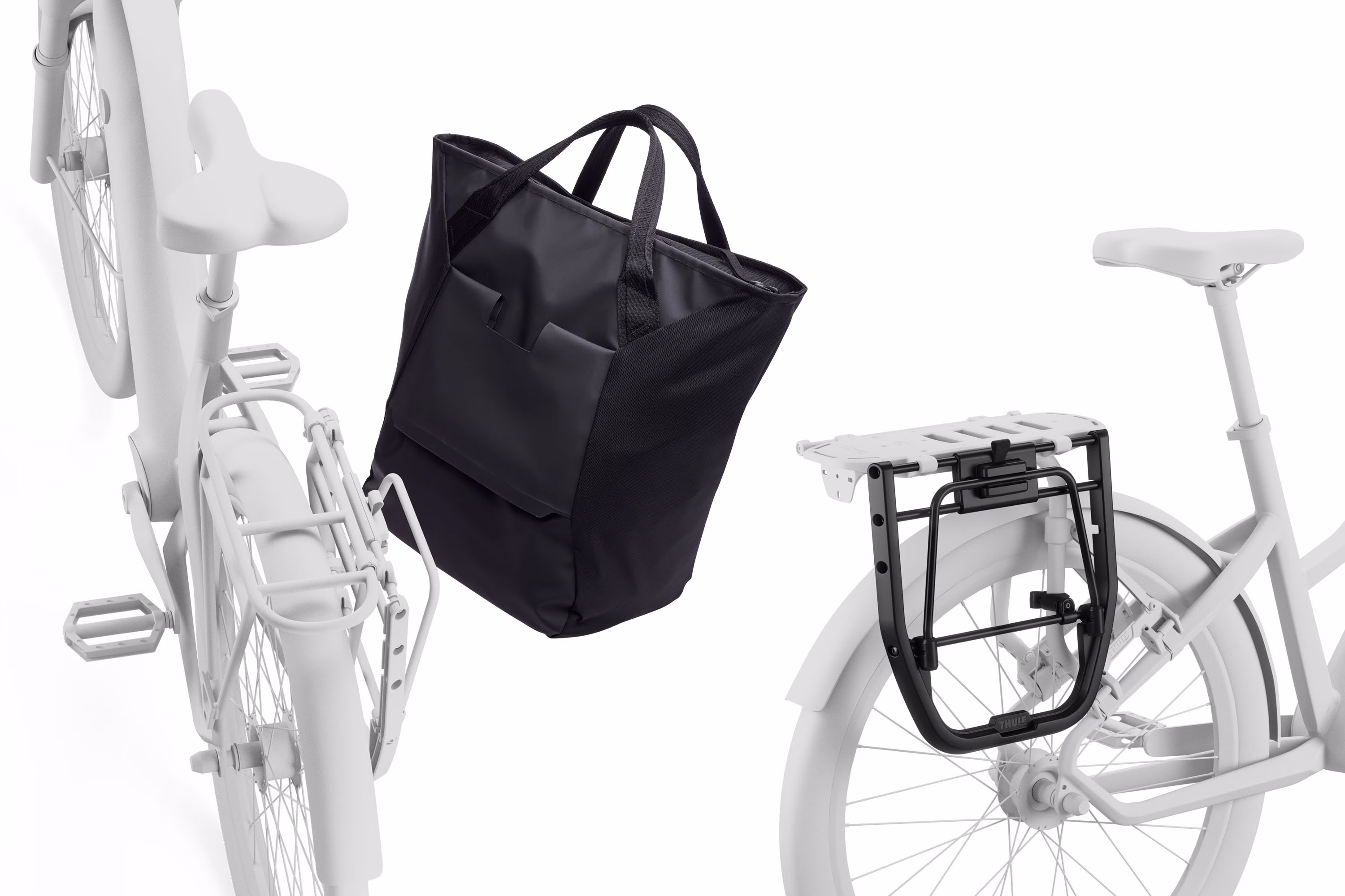 Thule Chasm tote with InLock 25L black
