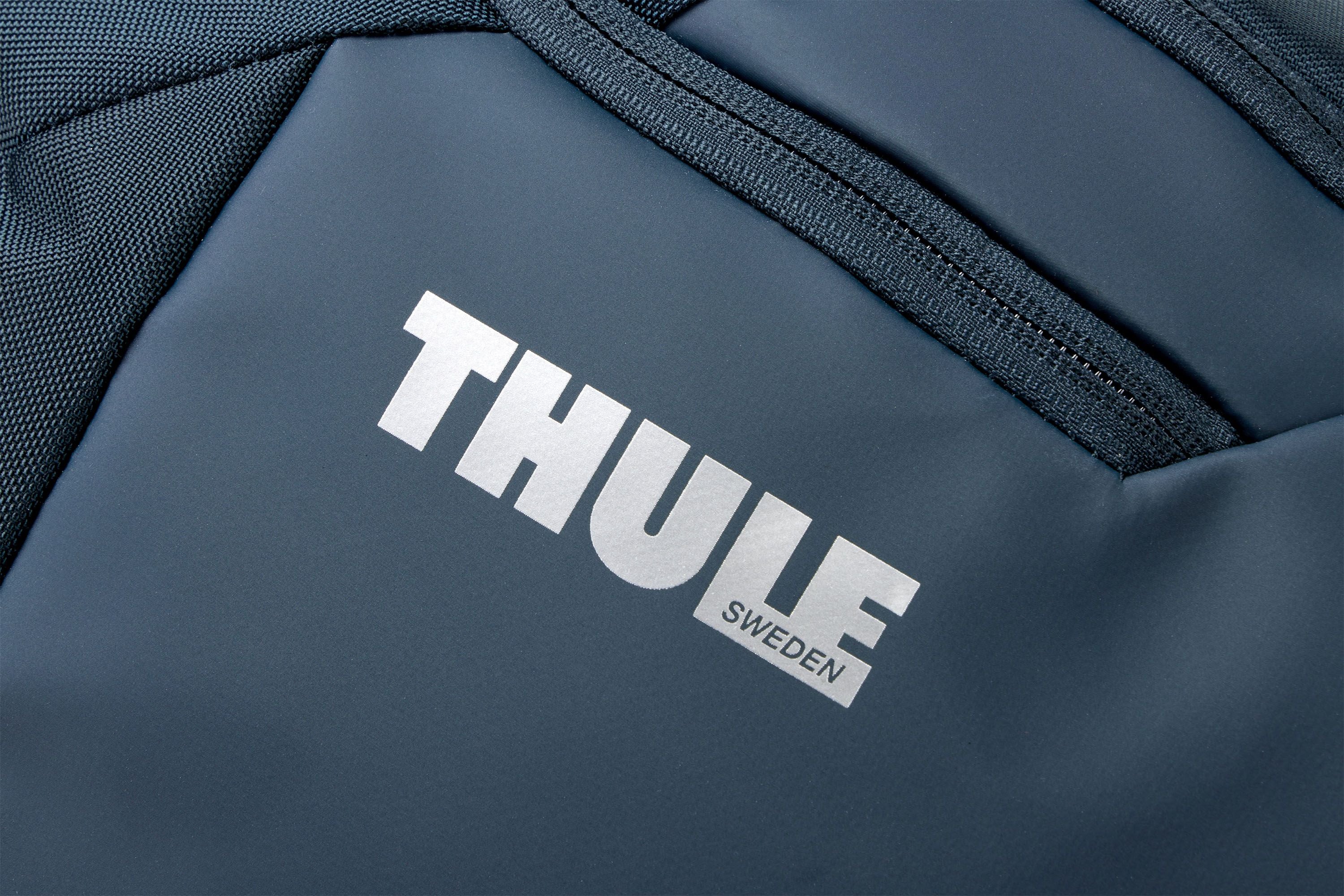 Thule Chasm backpack 26L darkest blue