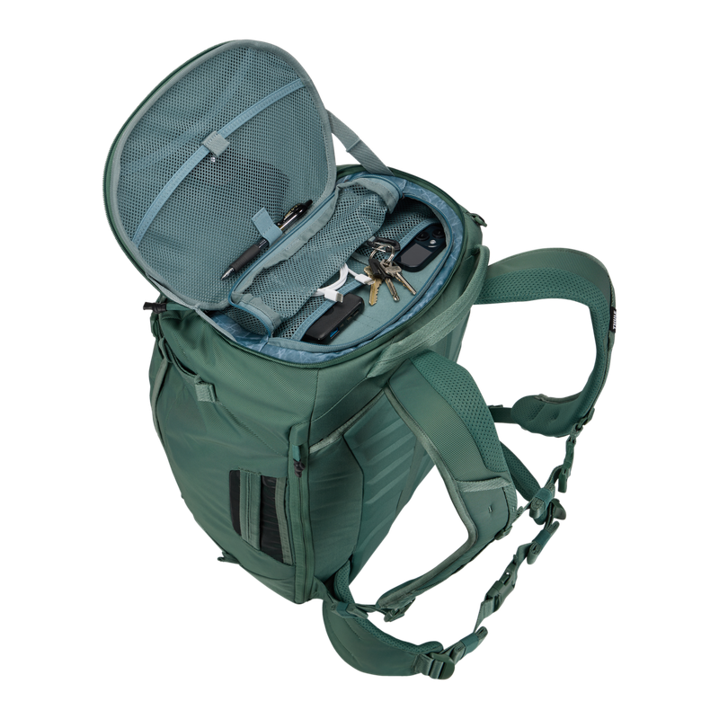 Thule Landmark 40L travel pack hazy green