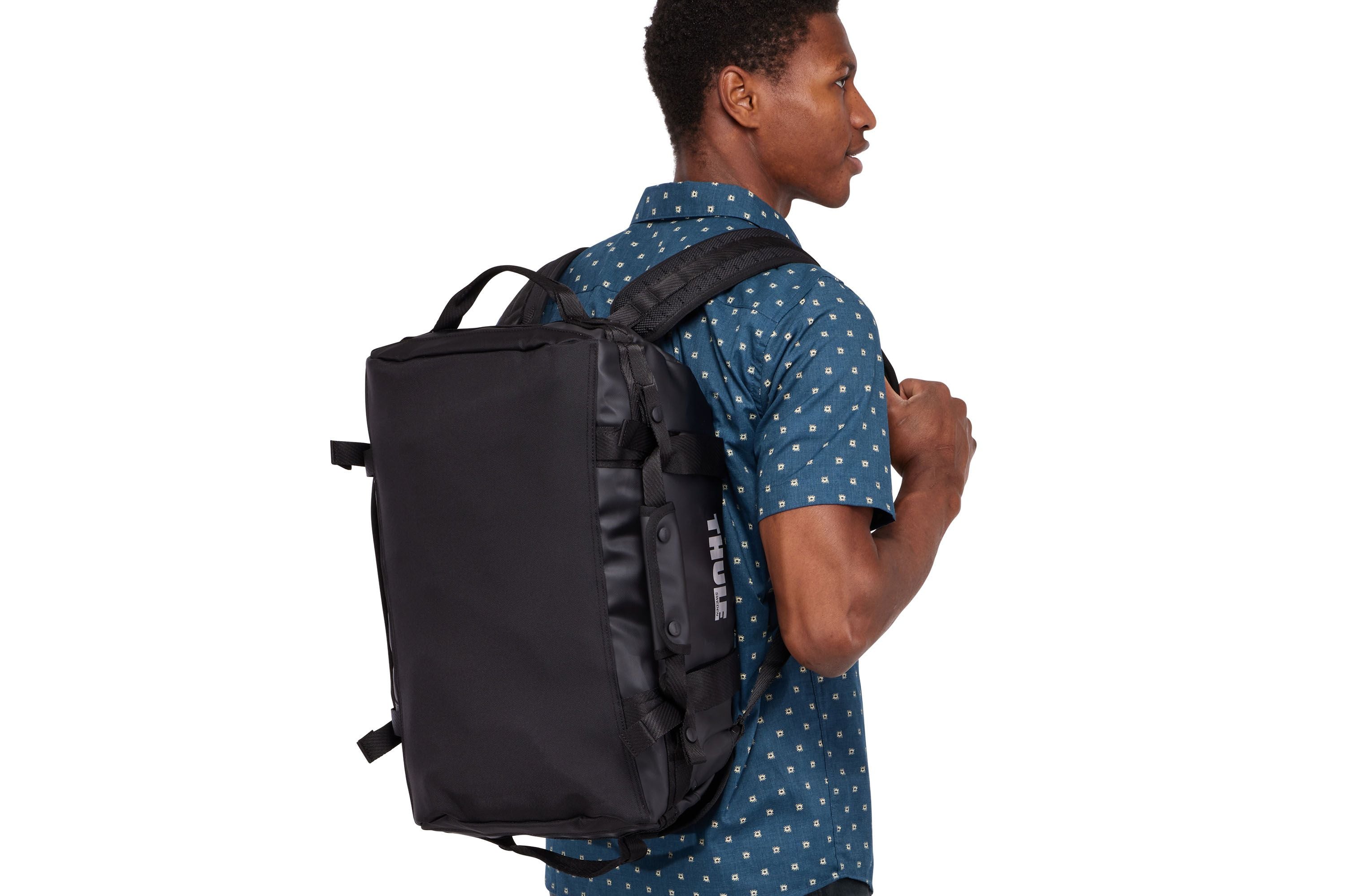 Thule Chasm 30L duffel black