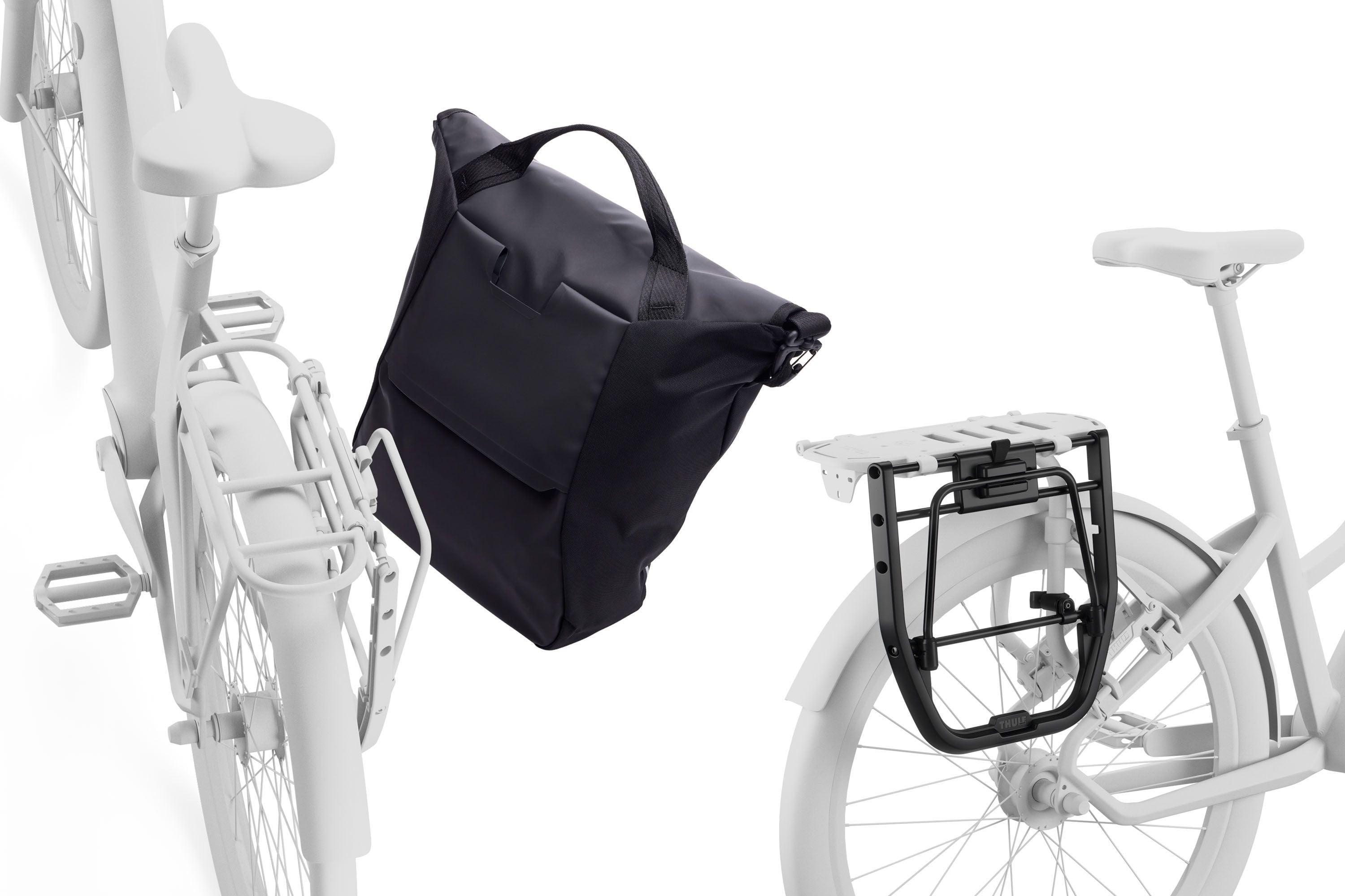 Thule Chasm tote with InLock 25L black