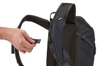 Thule AllTrail X 15L removable strap