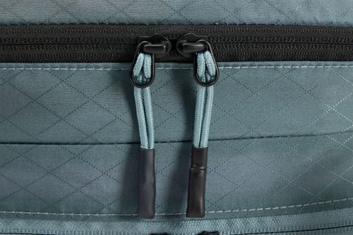 Thule clean/dirty packing cube clean/dirty packing cube medium pond mid blue