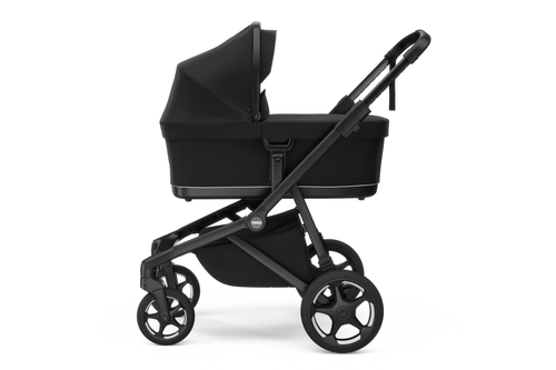 Thule Sleek 2 feature - Cozy and spacious bassinet