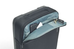 Thule Subterra 2 carry on spinner dark slate