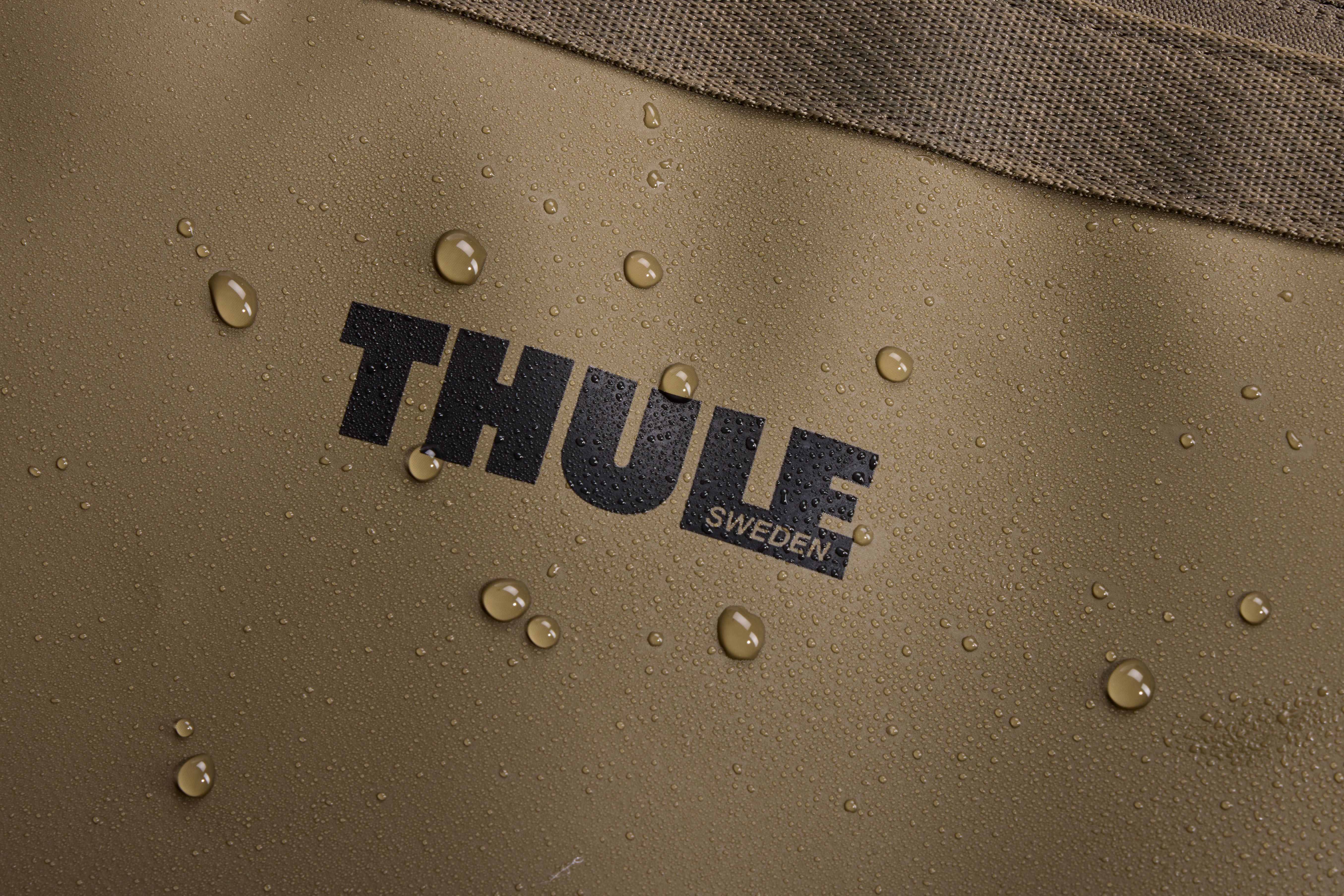Thule Chasm gear haulers 55L deep khaki