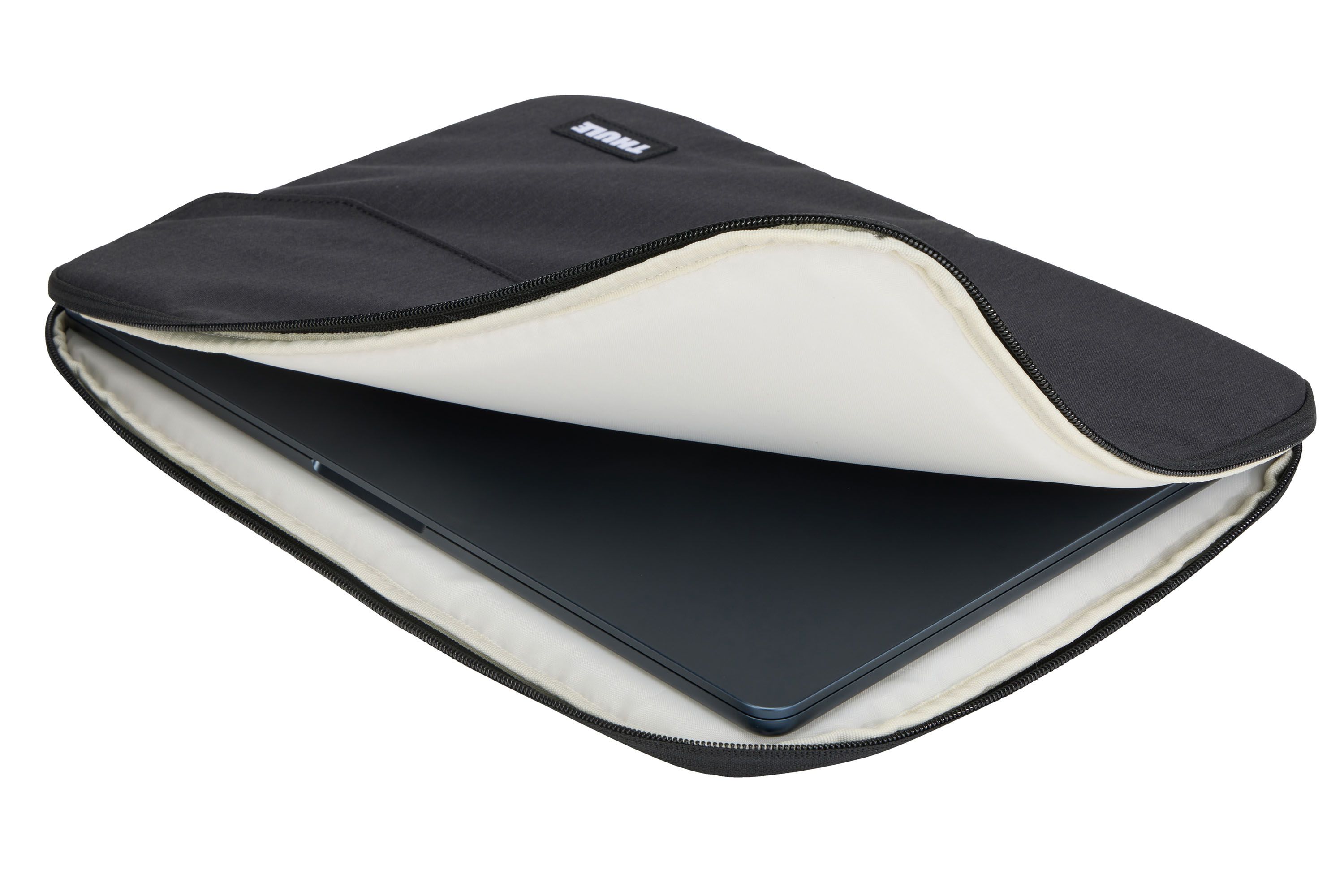 Thule Lithos sleeve MacBook Air 15'' black