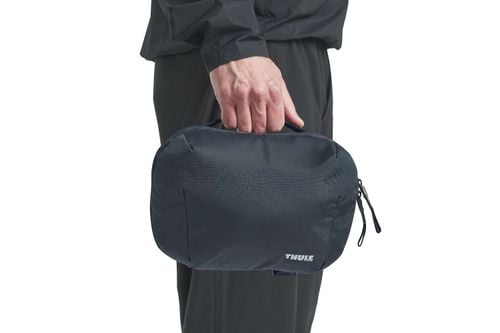Thule EnRoute travel toiletry darkest blue