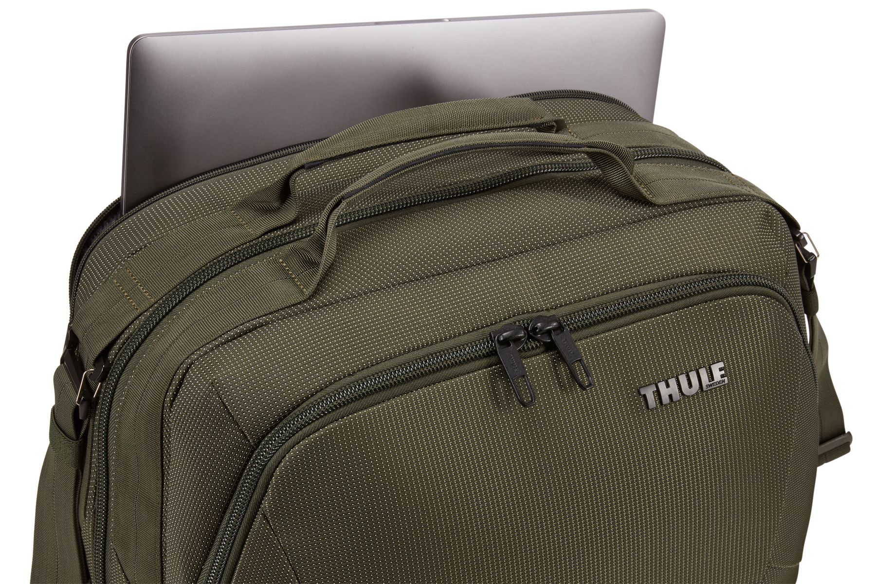 thule crossover 2 boarding bag