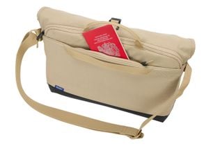 Thule Paramount crossbody 14L gentle beige