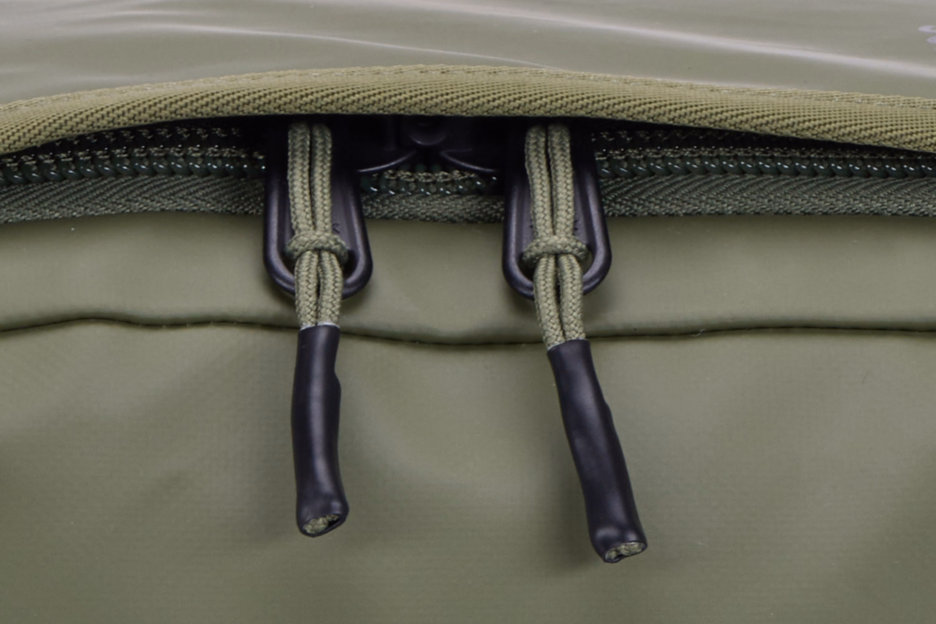 Thule Chasm 30L duffel