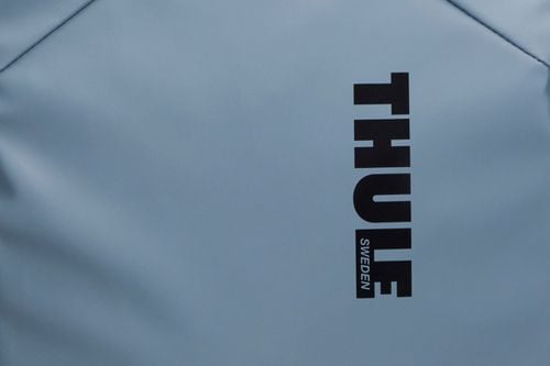 Thule Chasm carry on pond gray