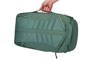 Thule Landmark 60L feature