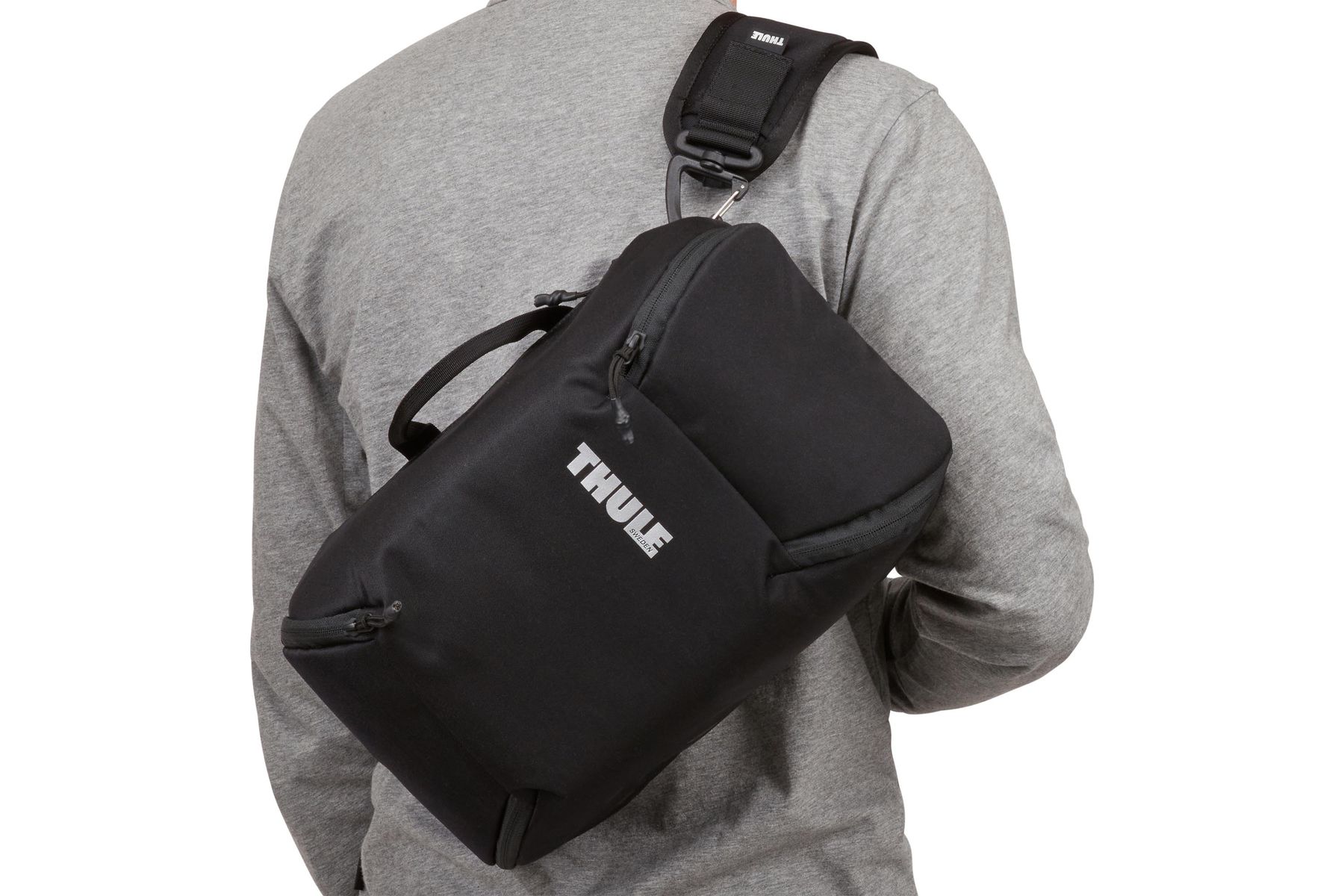 thule covert messenger