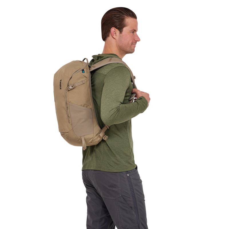 Thule AllTrail 18L daypack with rain cover Faded Khaki tan