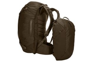 Thule Landmark 70L feature