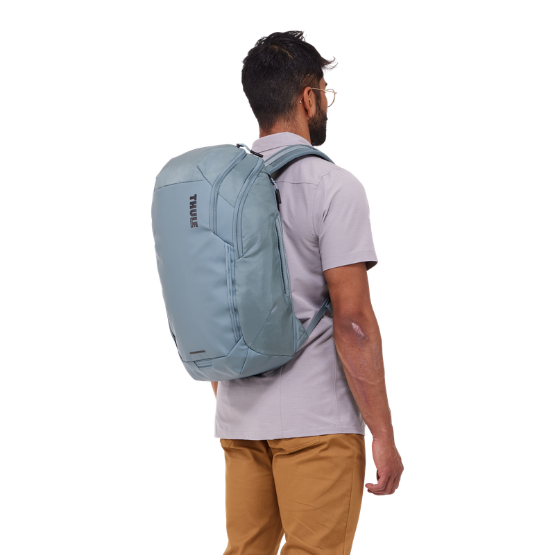 Thule Chasm laptop backpack 26L pond gray