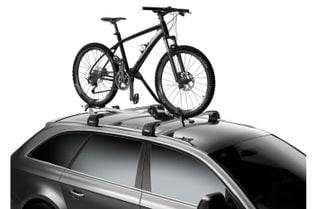 Thule ProRide 598 Roof Bike Carrier on car