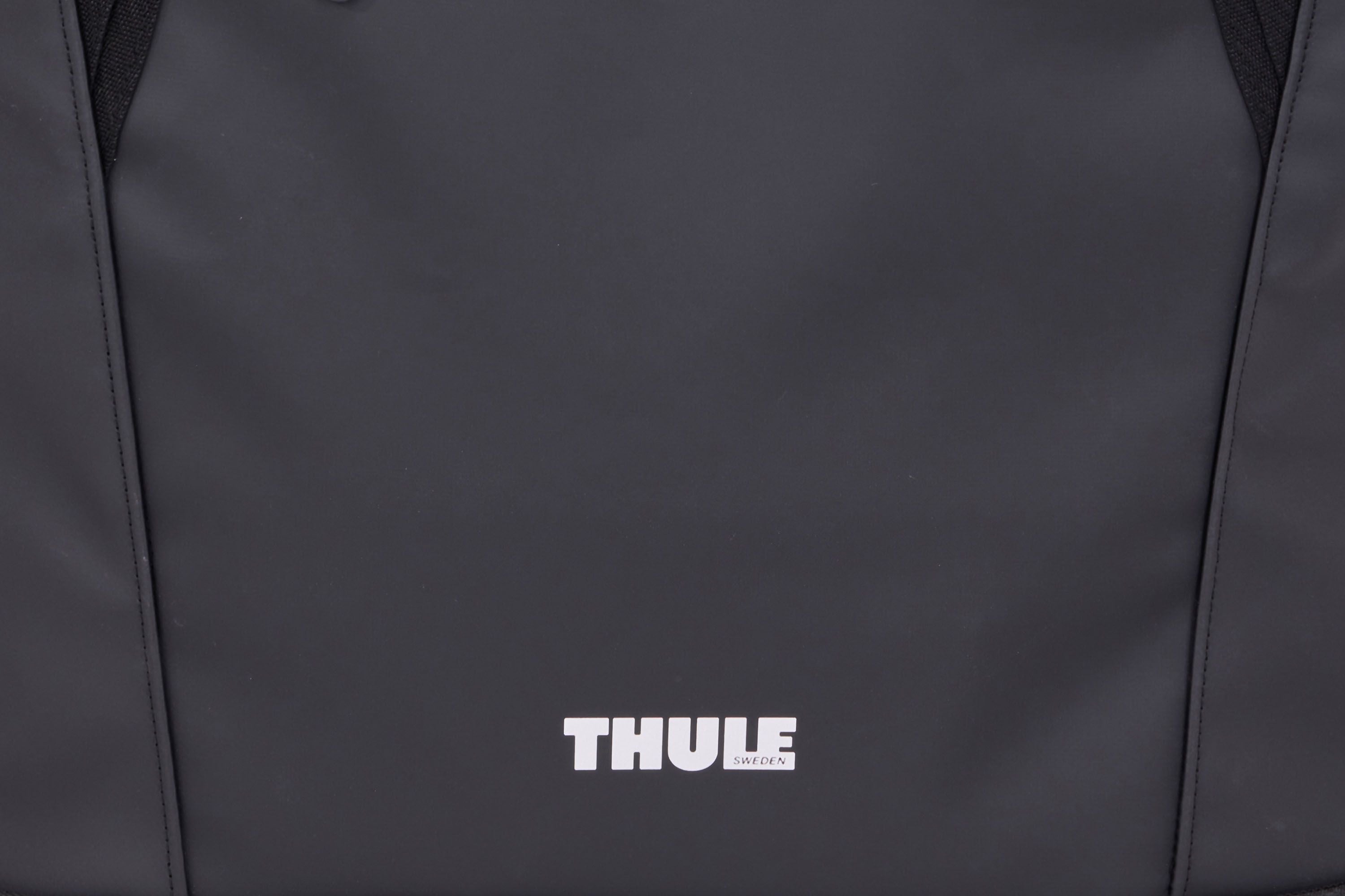 Thule Chasm gear tote 30L black