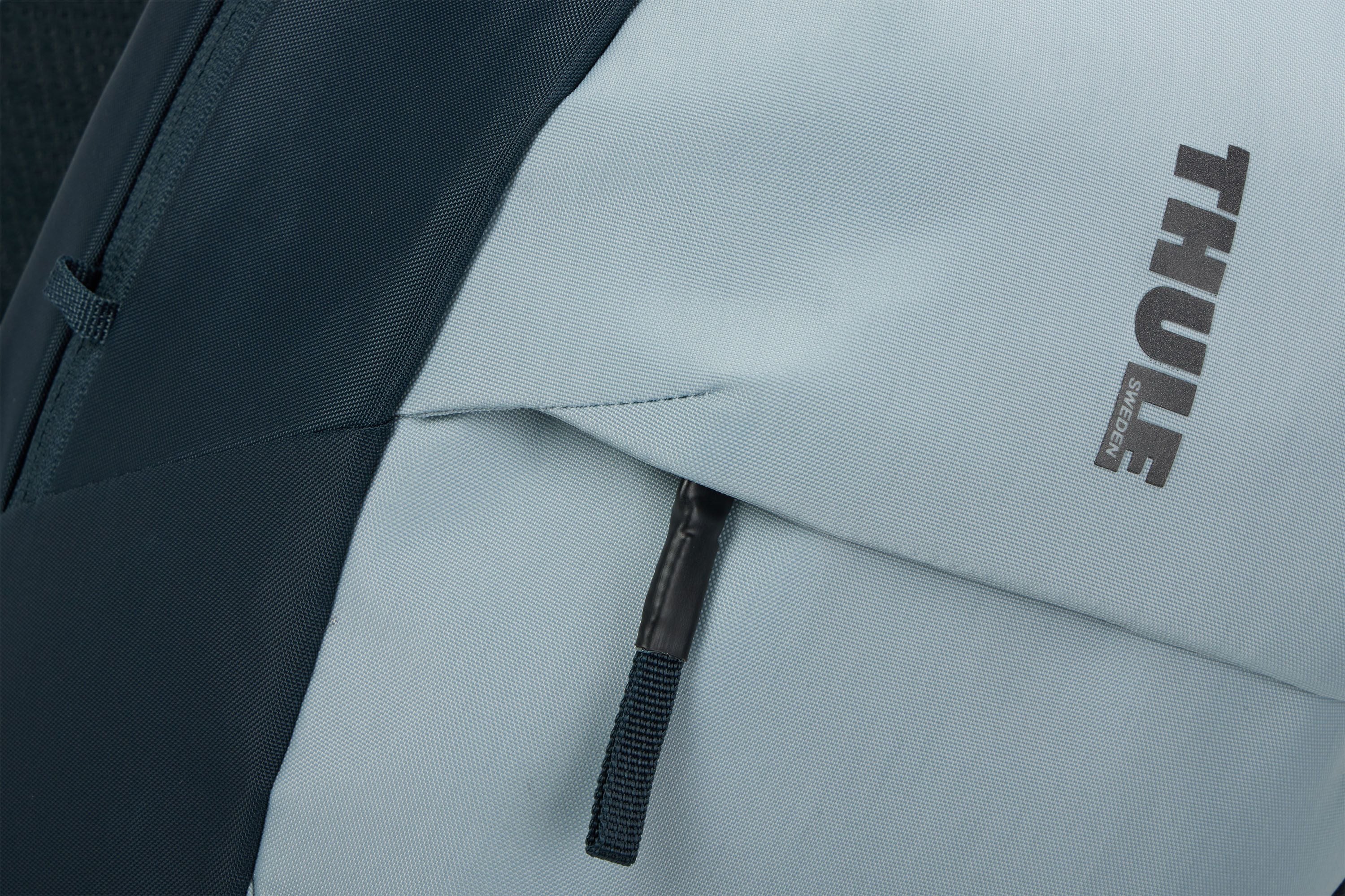 Thule EnRoute backpack 12L soft blue/darkest blue