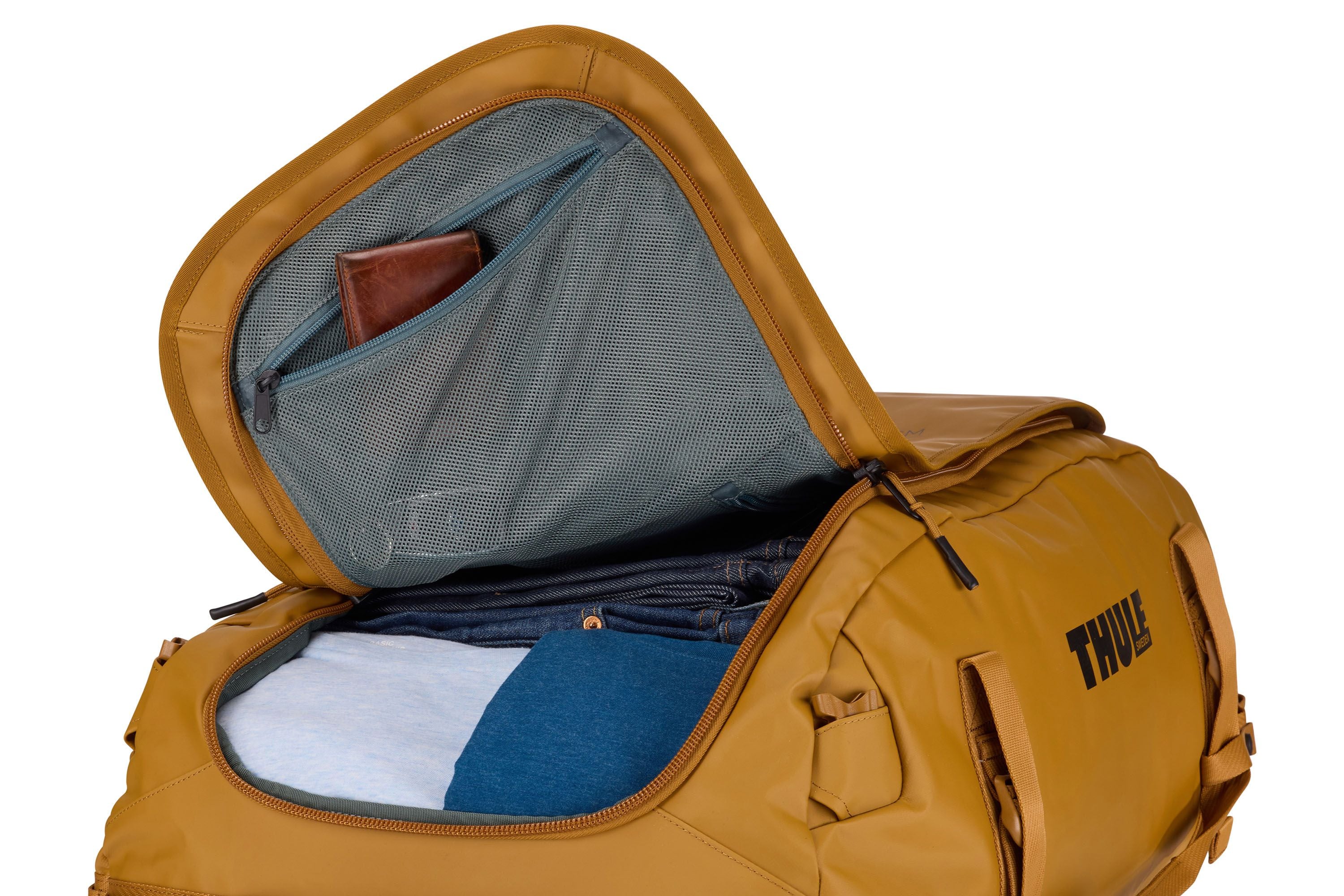 Thule Chasm duffel 90L golden
