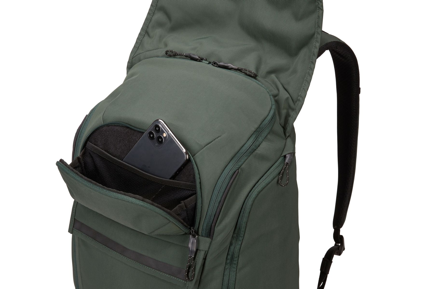 Thule Paramount Backpack 27L Thule 台灣