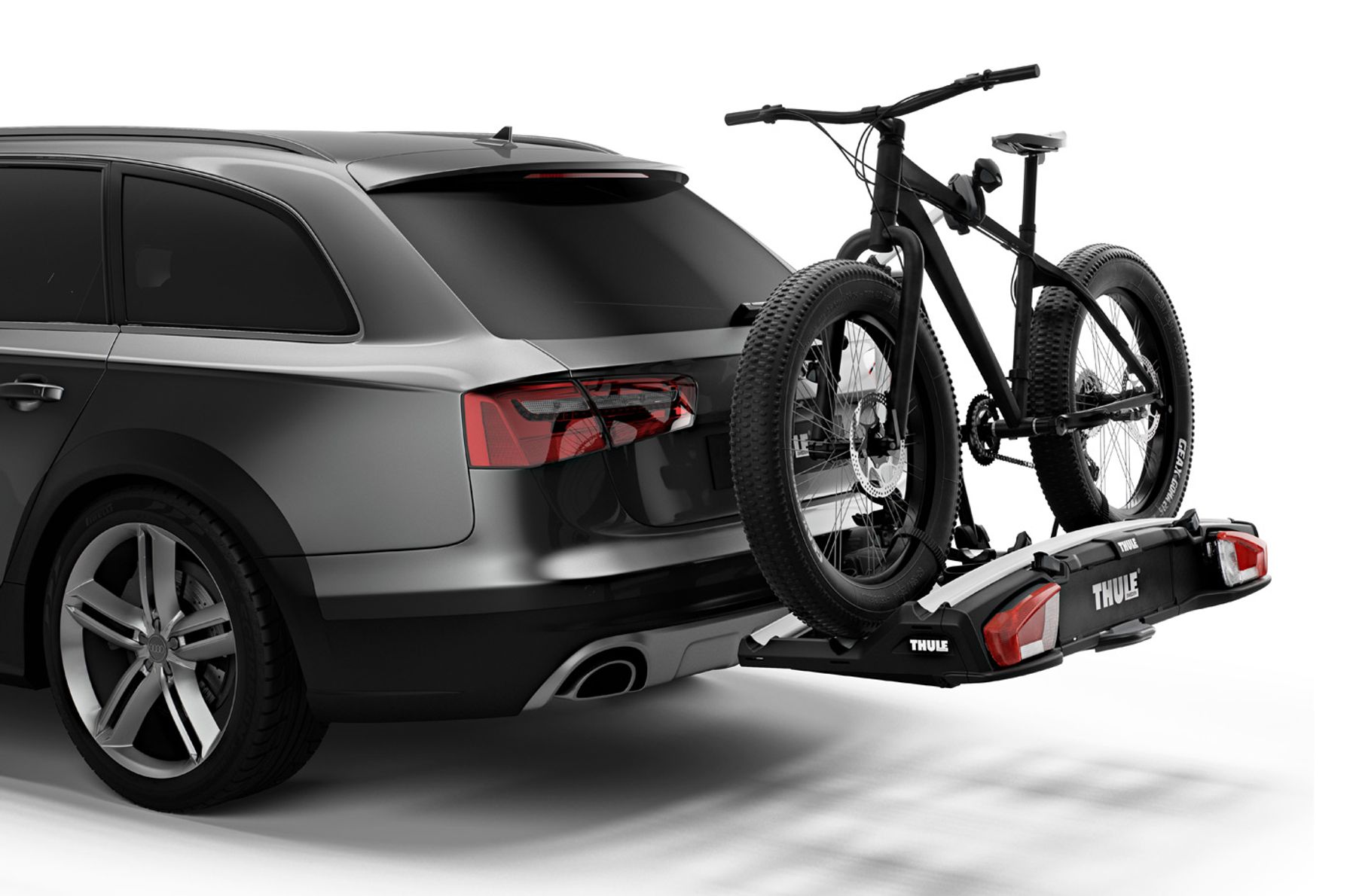 Thule VeloSpace XT 3 (939) - on car with fat bike