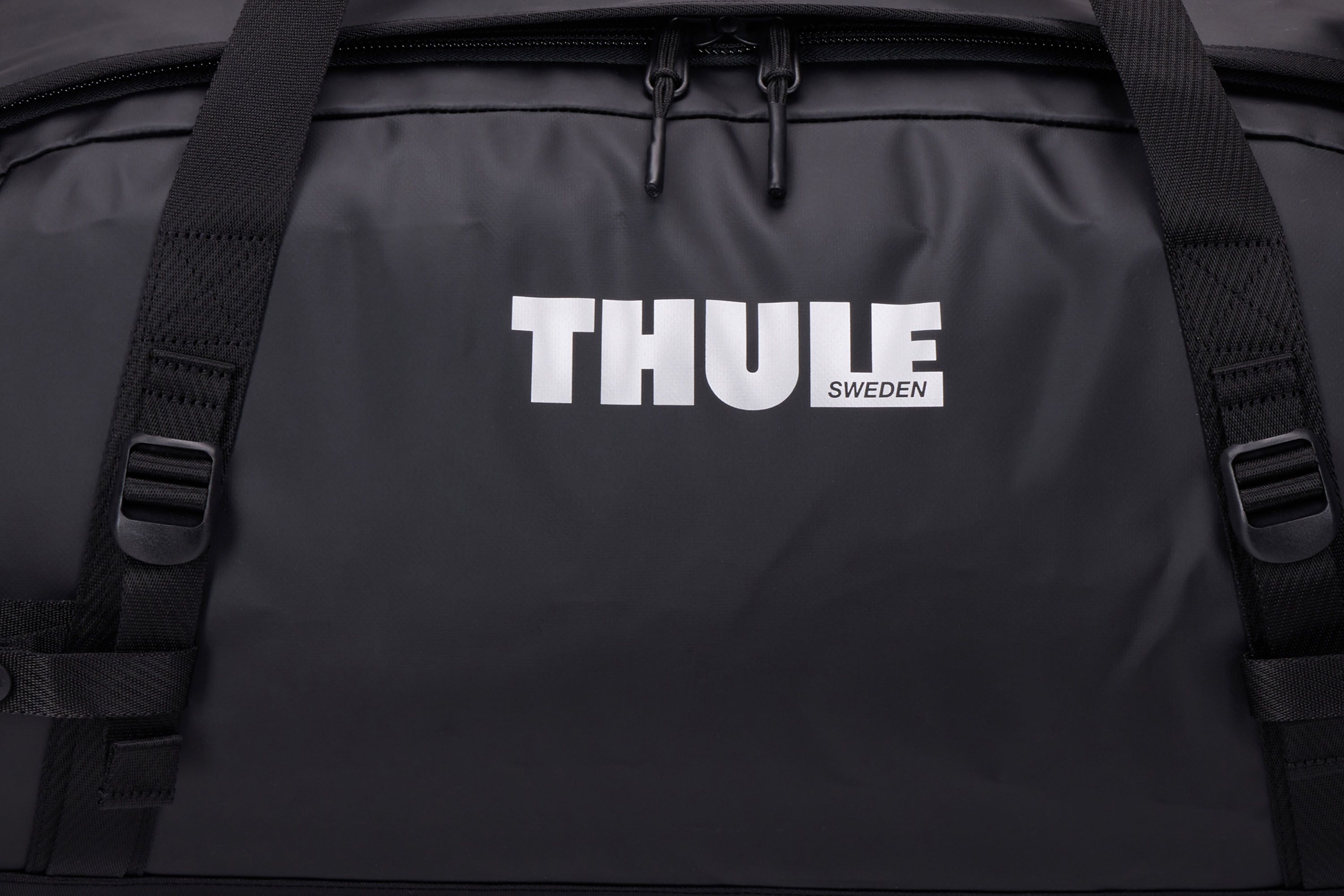 Thule Chasm 70L duffel