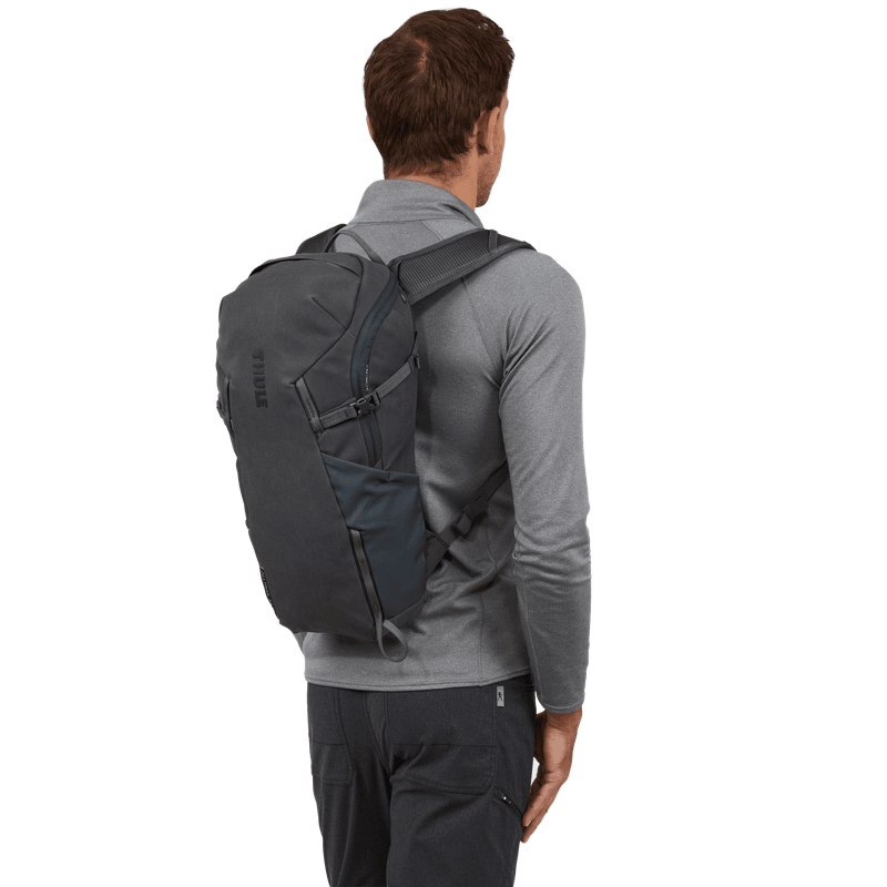 Thule AllTrail X 15L hiking backpack nutria brown
