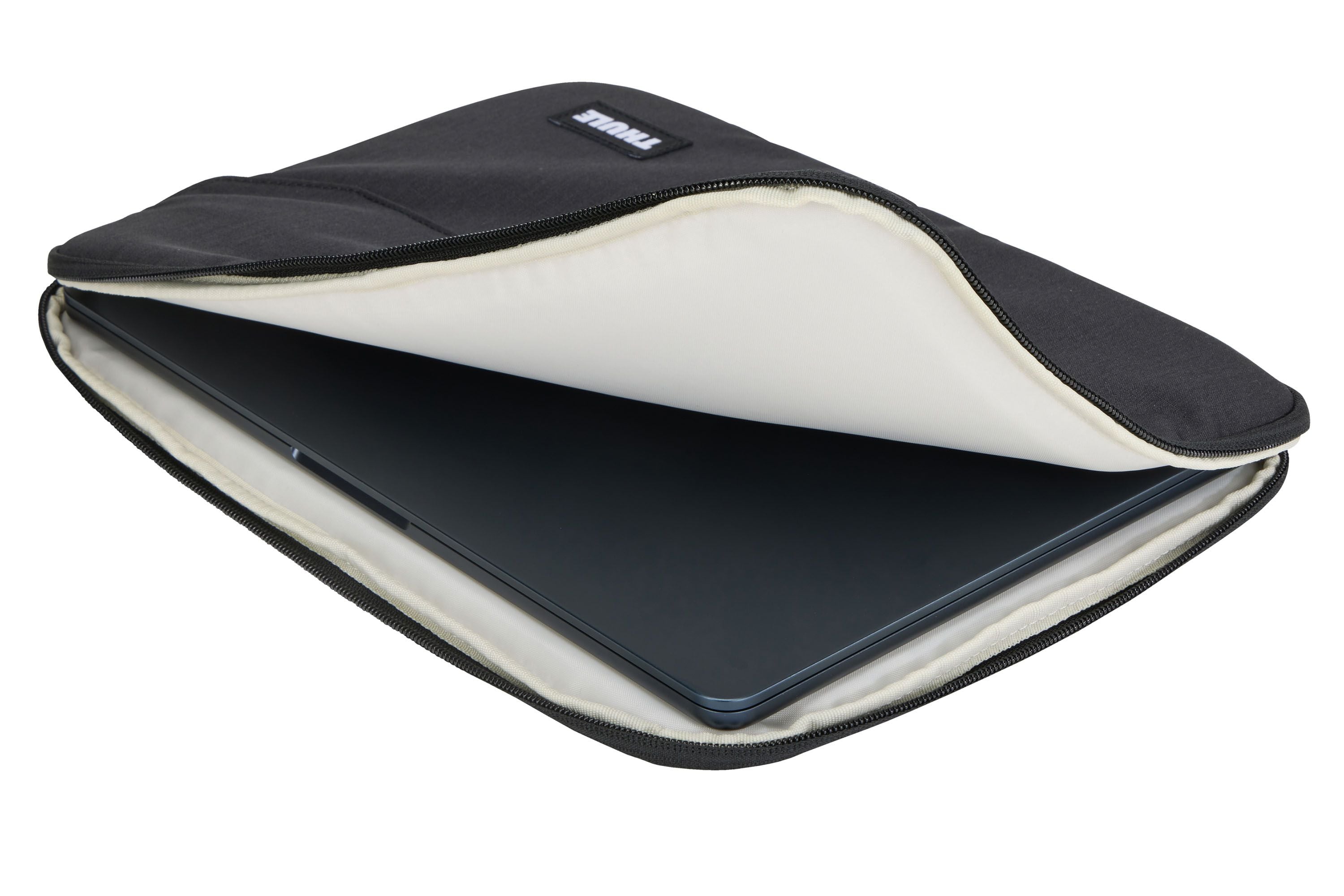 Thule Lithos sleeve MacBook Air 13'' black