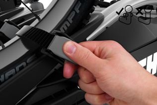 Thule VeloCompact F 3-bike Platform Towbar Bike rack