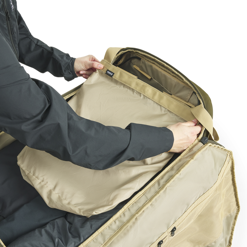 Thule EnRoute 90L wheeled duffel natural green