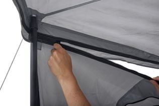 Thule Approach awning 2 walls feature