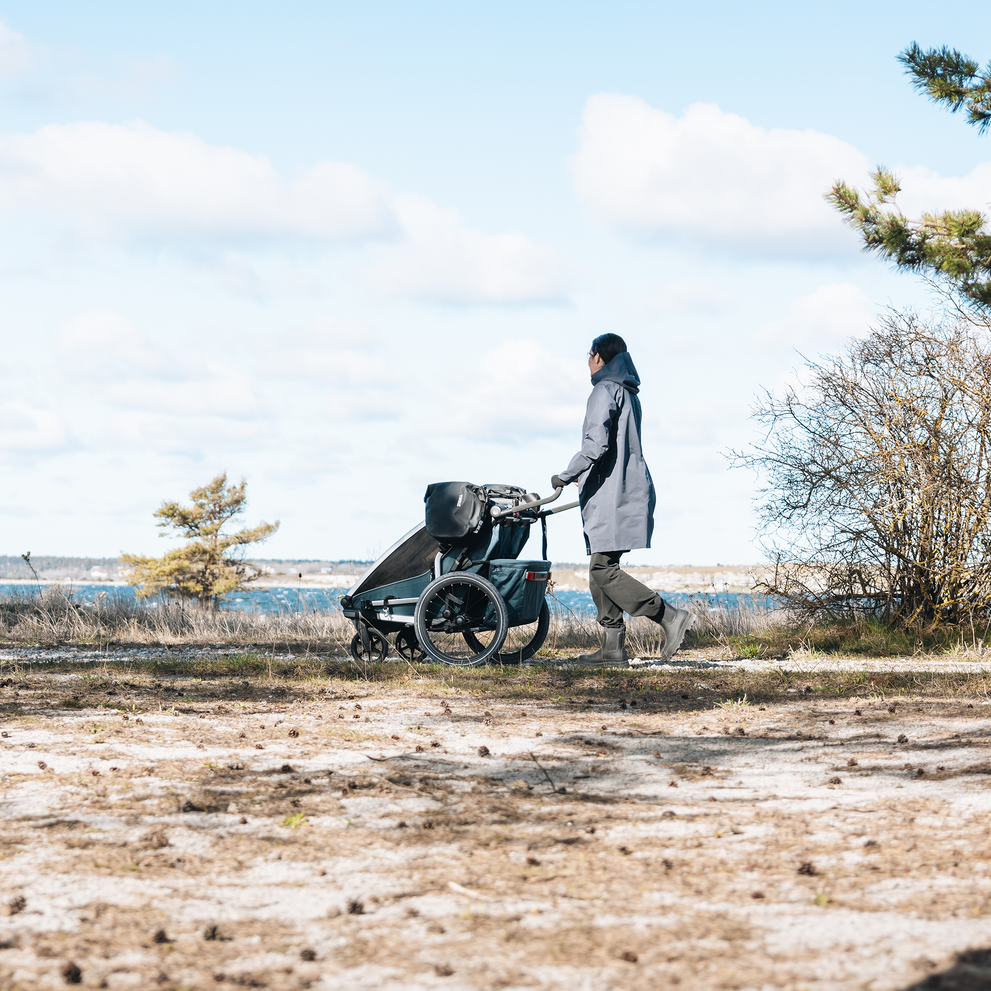 Thule Chariot 2 bag adapter lifestyle image