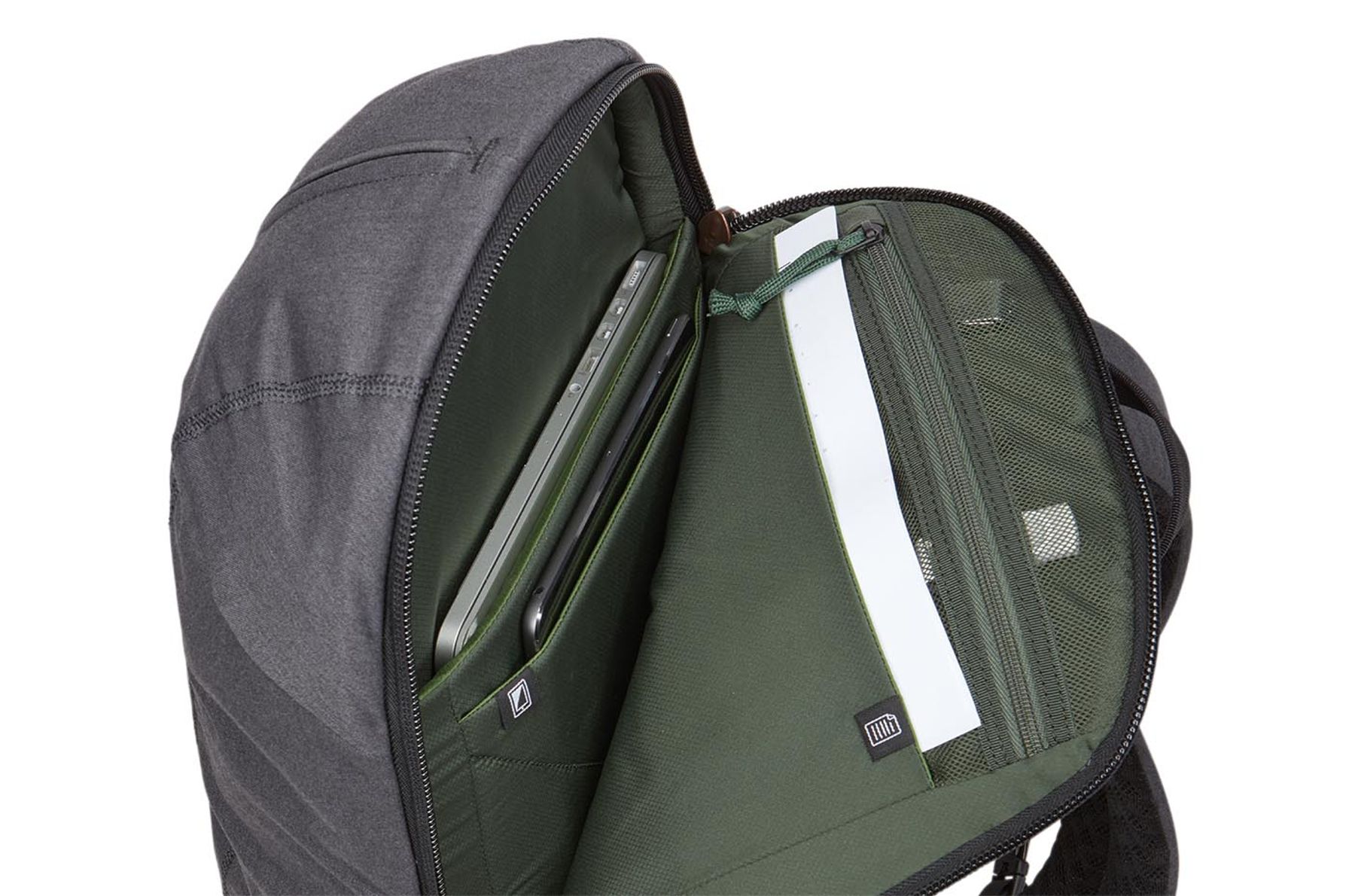 Thule Vea Laptop Backpack 17L