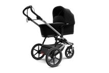 Thule Urban Glide Bassinet Installed on Thule Urban Glide with Aluminium chassi