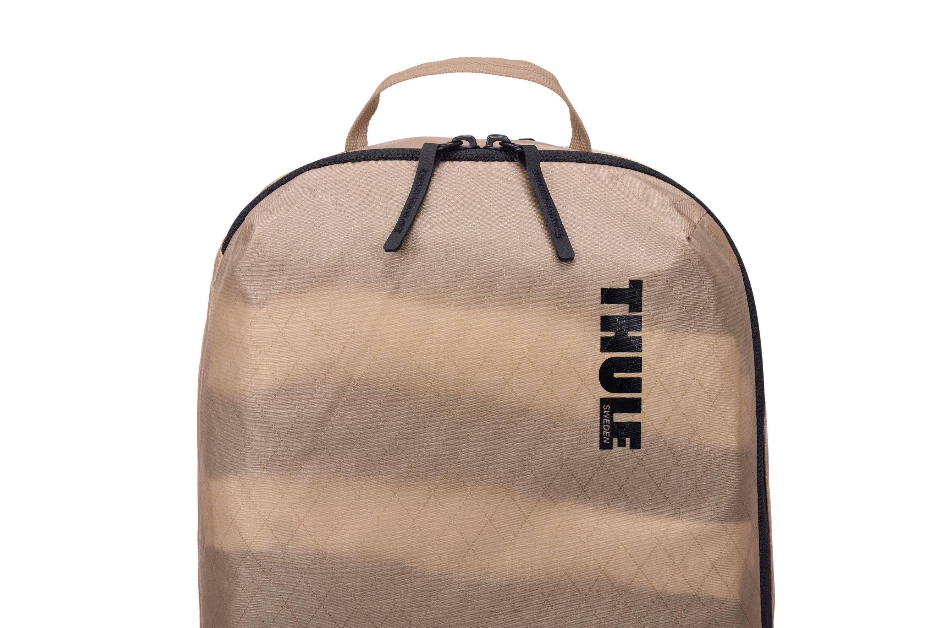 Thule clean/dirty packing cube medium gentle beige