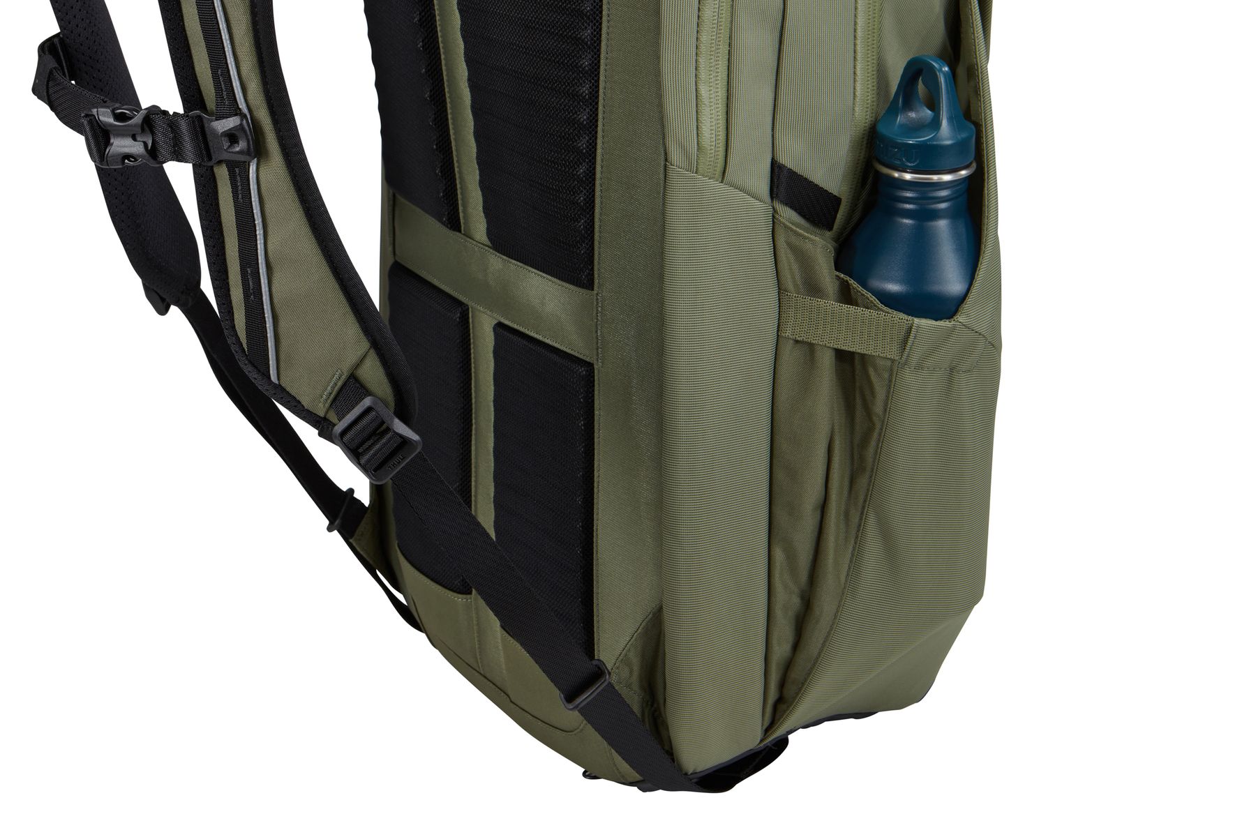 Thule Paramount Commuter Backpack 27L 3204732 large side pocket