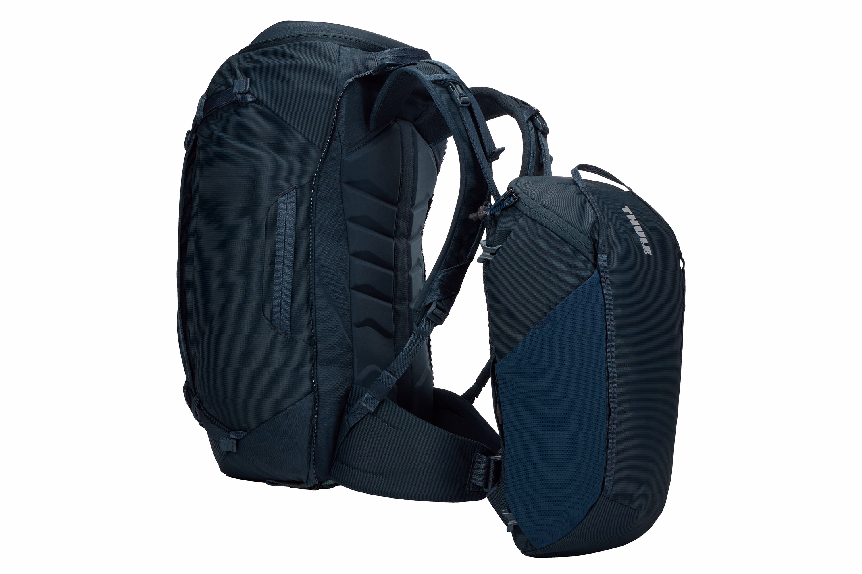 Thule Landmark 70L feature
