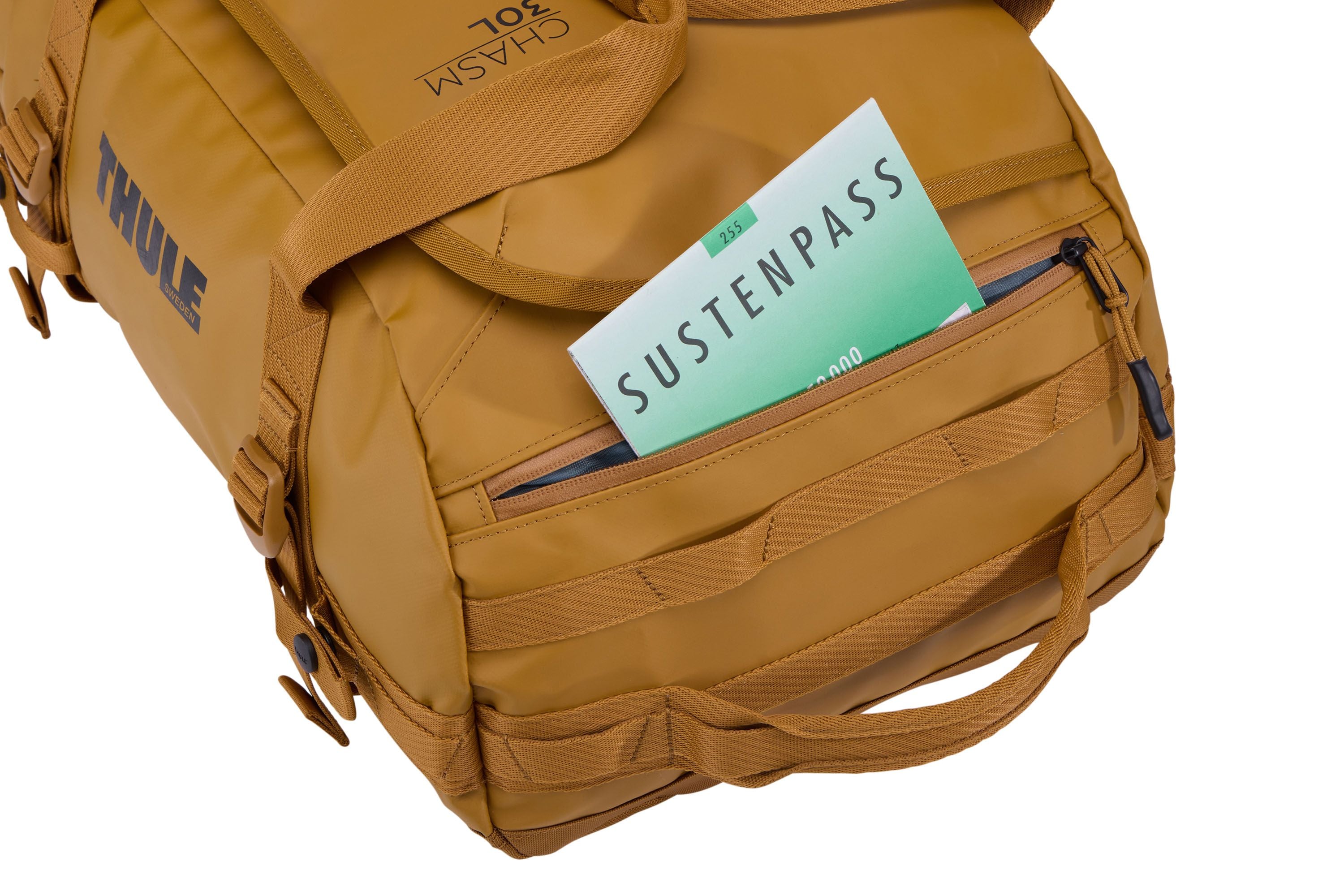 Thule Chasm 30L duffel golden