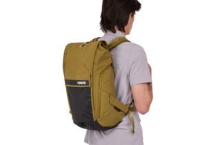 Thule Paramount commute bike backpack 20L feature