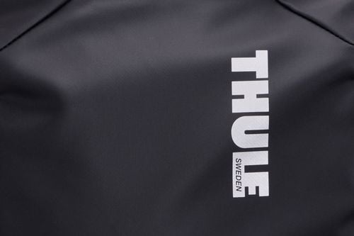 Thule Chasm carry on black