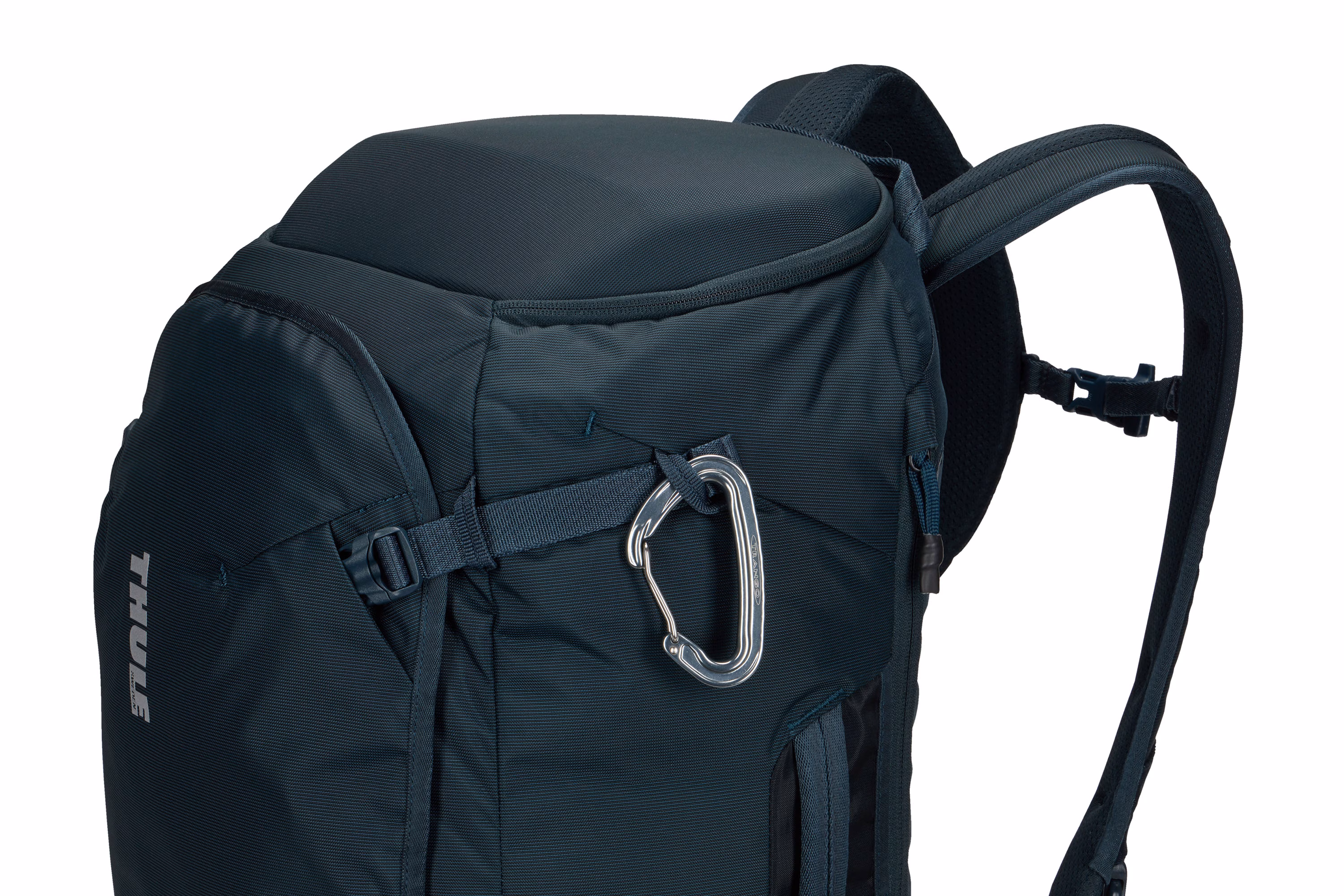 Thule Landmark 40L feature