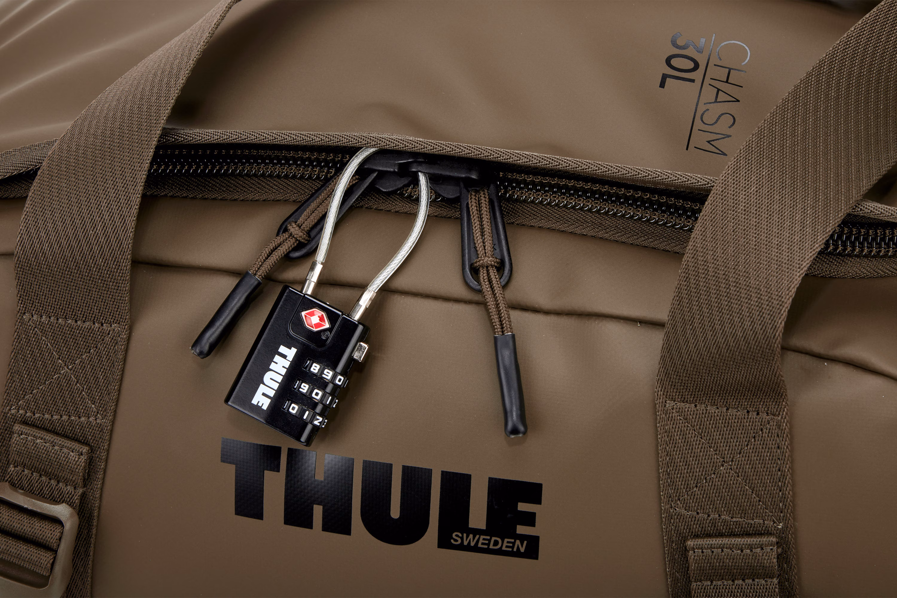 Lockable zipper