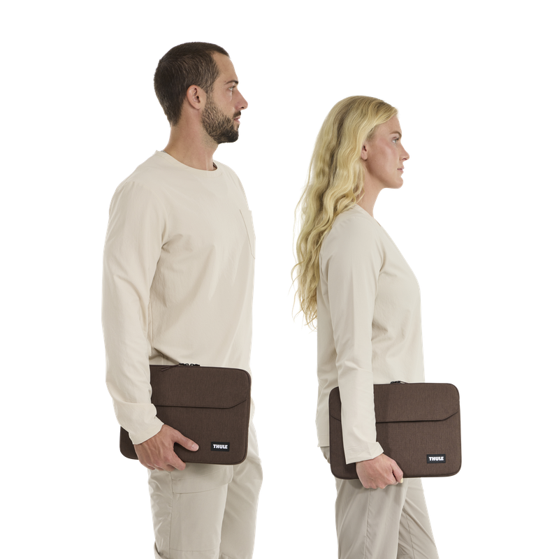 Thule Lithos sleeve MacBook Air 13'' nuanced brown